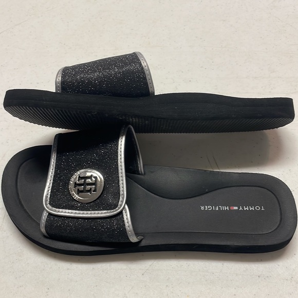 🎉HP🎉Tommy Hilfiger Sparkly Foam Slides/Sandals - Picture 6 of 9